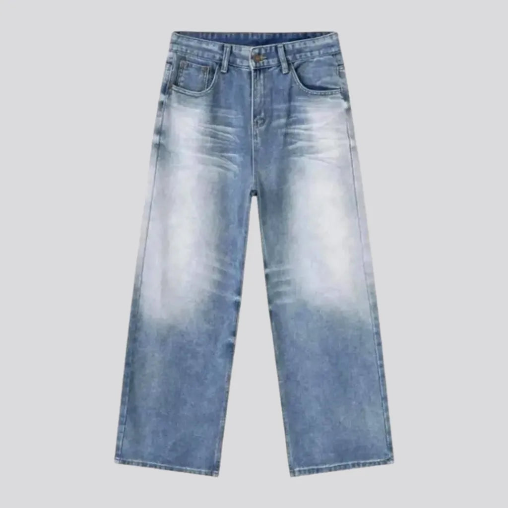 Light wash stylish men's jeans